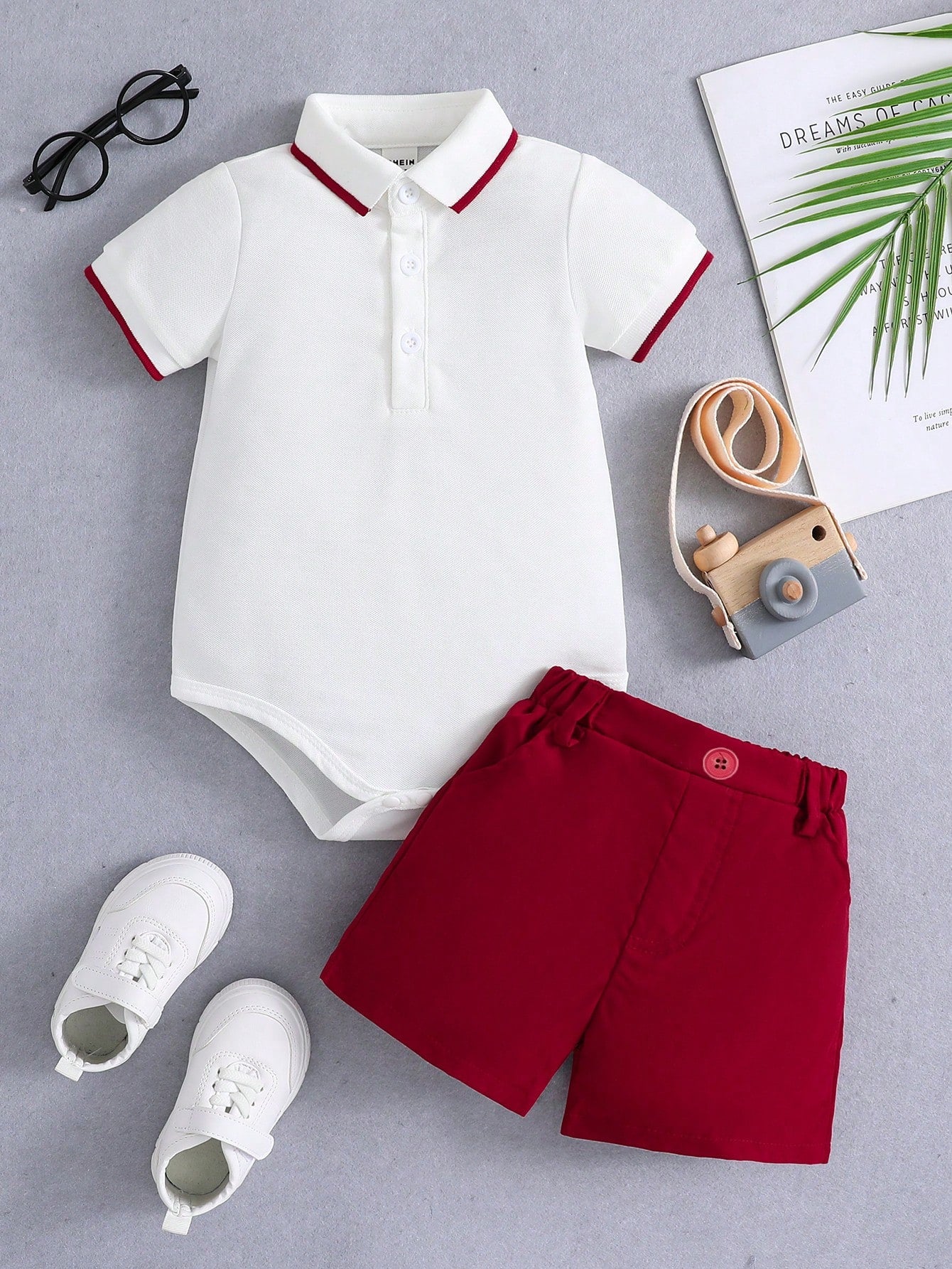 Conjunto Body mangas curta e Shorts