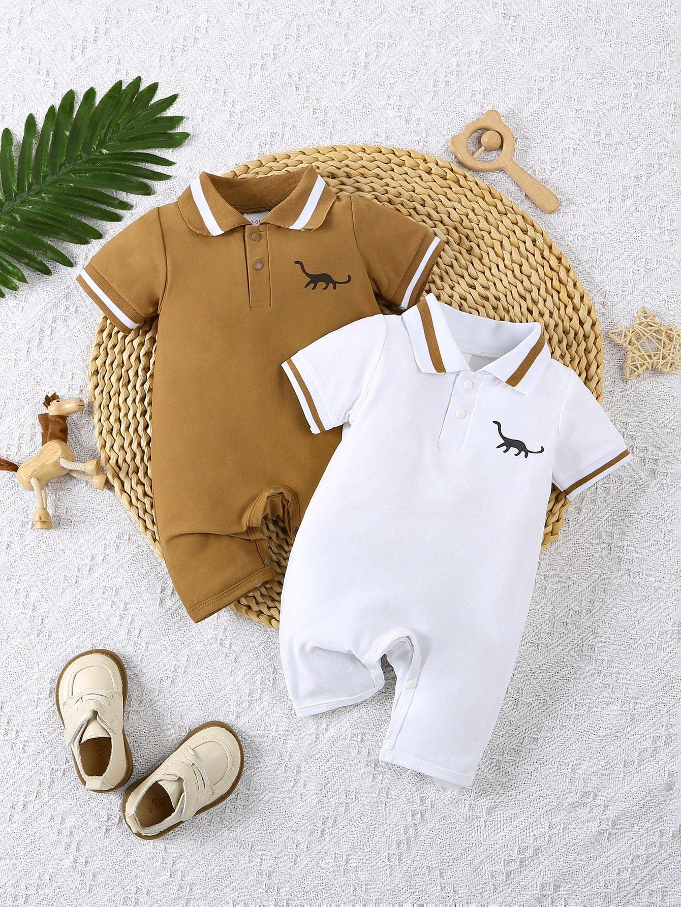 Kit 2 Peças Macacão de Manga Curta com Gola Polo e Estampa de Dinossauro para Meninos