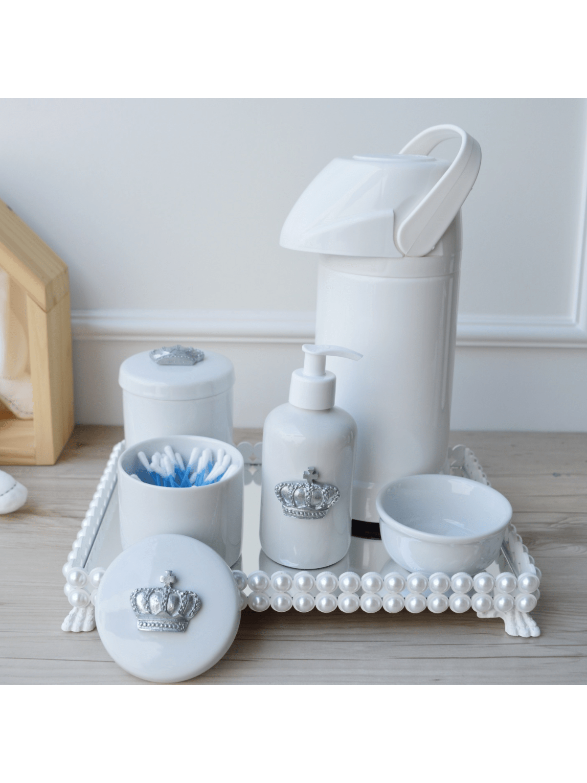 Kit Higiene Bebê Porcelana Maternidade Unissex Completo COROA